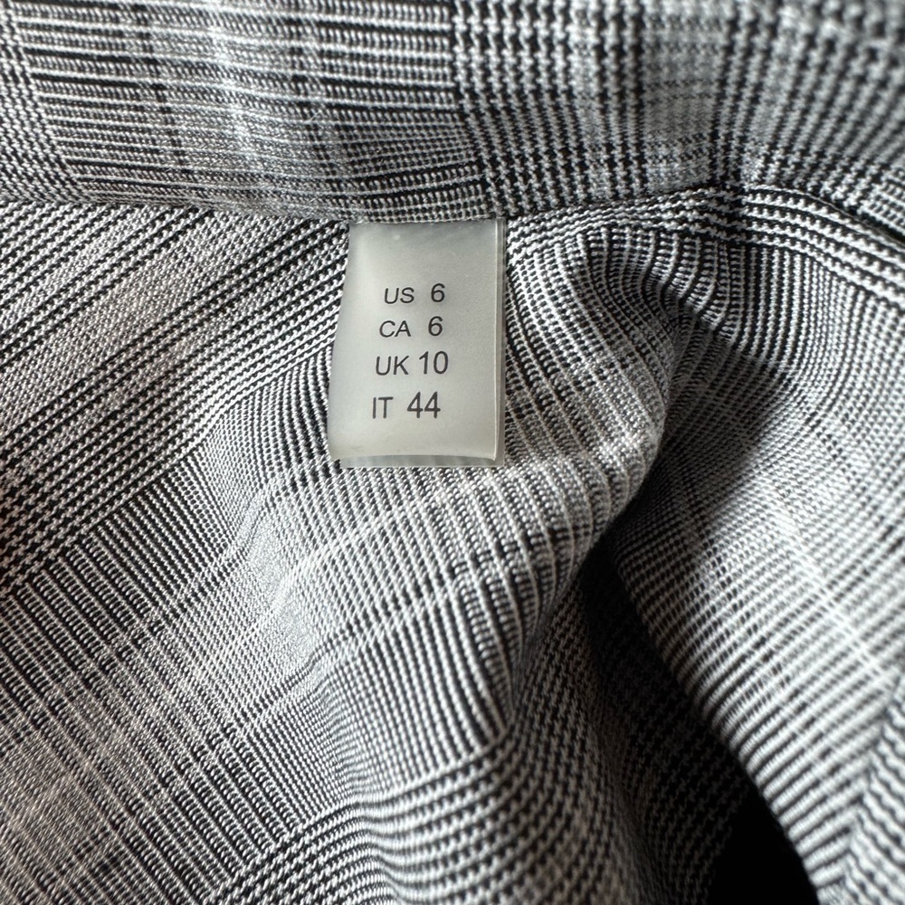 Elie Tahari Plaid Blazer - Picture 4 of 8